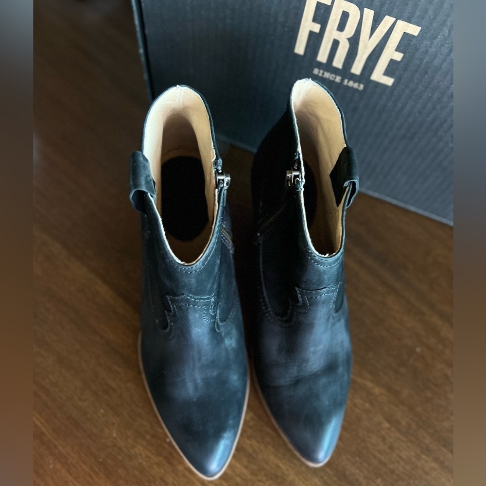 FRYE Reina Black Suede Oil Slick Leather Ankle Chunky Heel Booties US 7 - Picture 6 of 12
